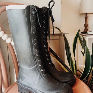 Tretorn Ballena Laced Rainboots NWOT pink trim